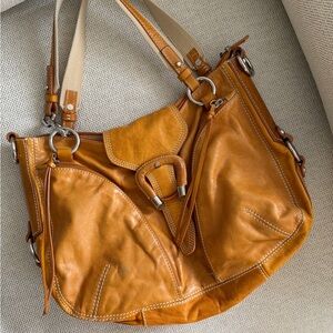 Women's Cognac Leather Shoulder Bag - Stylish Everyday Carry
